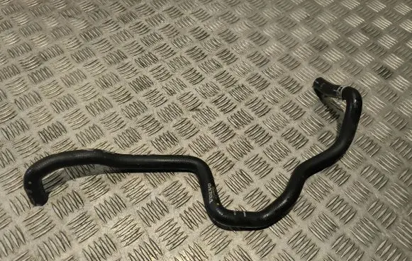 Volvo XC90 Engine coolant pipe/hose 31338302