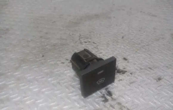 Ford Focus Windscreen/window heater switch 3M5T18K574AD