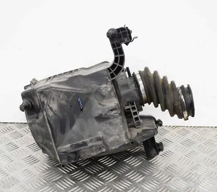 Volvo C30 Air filter box