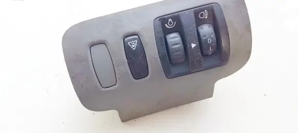 Renault Scenic II - Grand scenic II Headlight level height control switch 8200140985gc