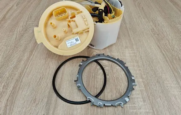 BMW 4 G22 G23 G24 G26 In-tank fuel pump 7473448 7401430