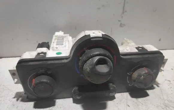 Renault Megane II Climate control unit 69587001