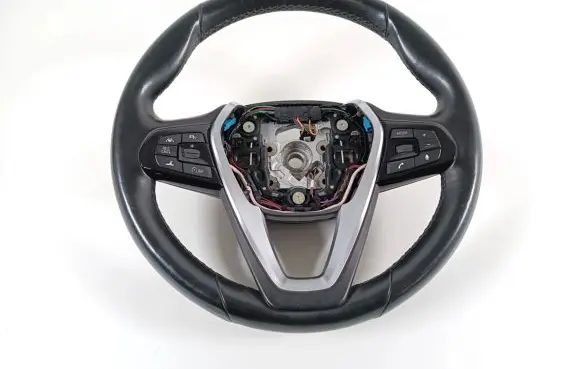 BMW 5 G30 G31 Steering wheel 6881866