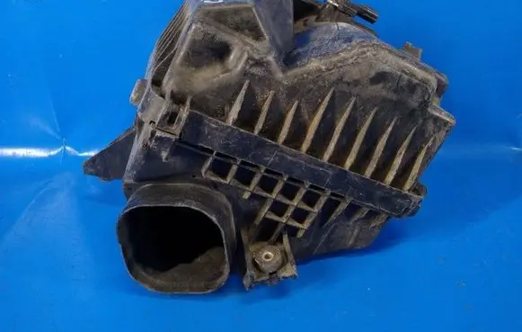 Honda CR-V Air filter box 17211R6AJ00