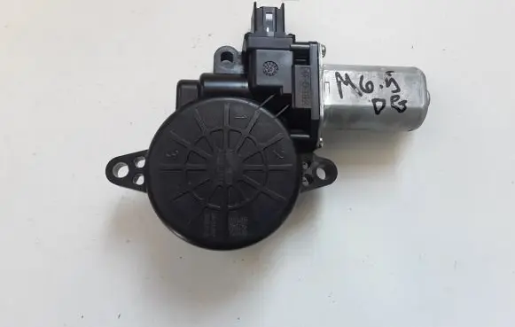 Mazda 6 Rear door window regulator motor D6515858X