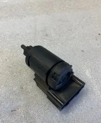 Audi A4 S4 B6 8E 8H Brake pedal sensor switch 3B0945311A 19322007 12812
