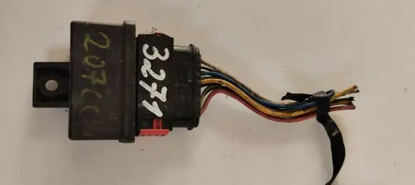Peugeot 406 Fuel injection pump control unit/module 240107