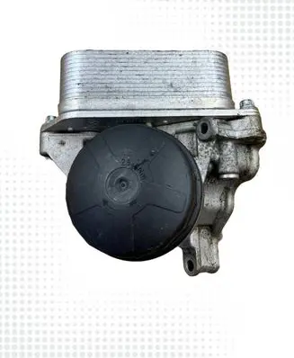 BMW 3 E90 E91 Engine oil radiator 7525333 59890702 7100591