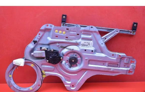 KIA Cerato Front door window regulator with motor 824802F020