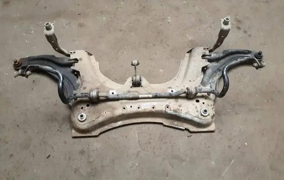 Renault Clio IV Front subframe 