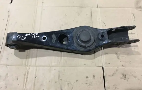 KIA Sorento Rear upper control arm/wishbone