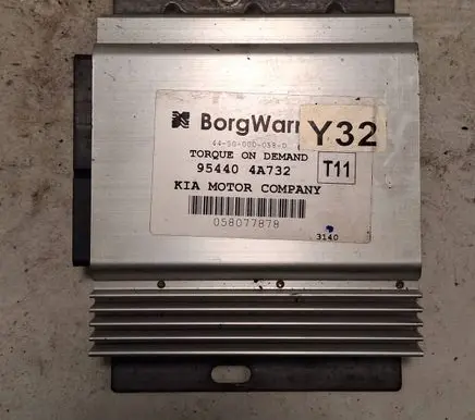 KIA Sorento Transfer box differential control unit 4450000058D 058077878 954404A732