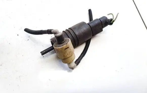 Volkswagen Golf V Windscreen/windshield washer pump 1j0973722