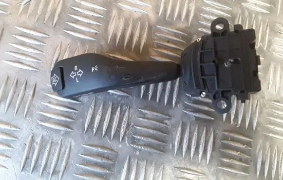 BMW X5 E53 Indicator stalk 8363668K 01104010 011401025