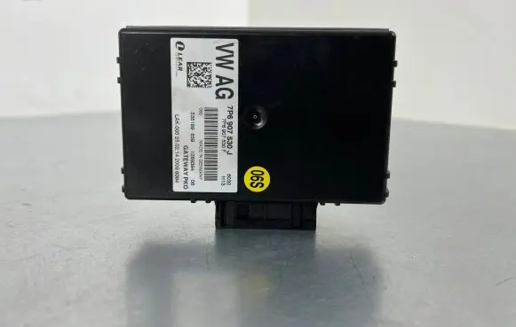 Volkswagen Touareg II Gateway control module 7P6907530J 7P6907530JF
