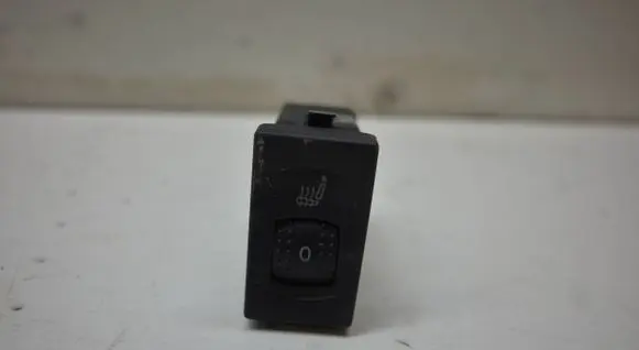 Volkswagen PASSAT B5.5 Seat heating switch 3B0963564D