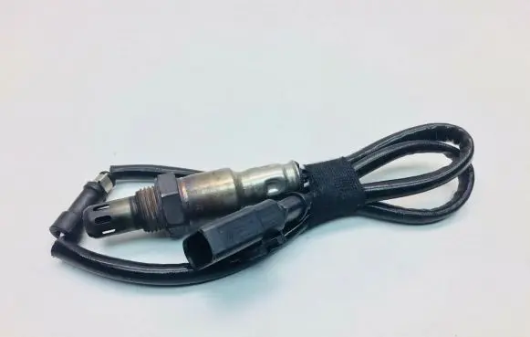 Volkswagen Touran II Lambda probe sensor 03C906262P