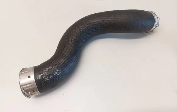 BMW 3 G20 G21 Intercooler hose/pipe 8572856