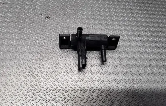 Fuel pressure sensor