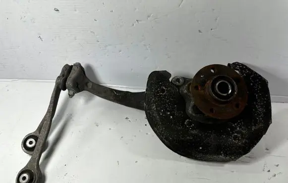 Audi A5 8T 8F Front wheel hub spindle knuckle