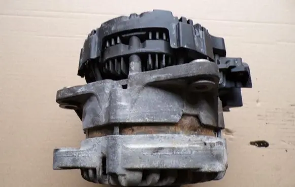Peugeot 208 I Generator/alternator 9859576280