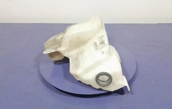 Opel Insignia A Windshield washer fluid reservoir/tank 13240935