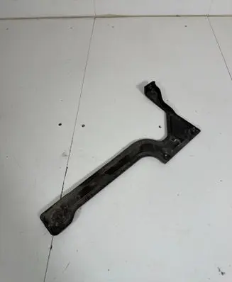 Skoda Enyaq iV Headlight/headlamp mounting bracket 5LA805476