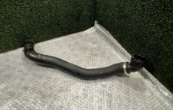 Porsche Cayenne (92A) Engine coolant pipe/hose 7P5122101G KA4127055