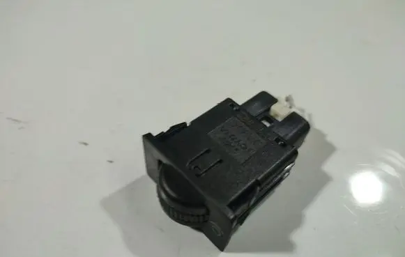 Toyota Avensis T250 Headlight level height control switch 8415205051 84152-05051