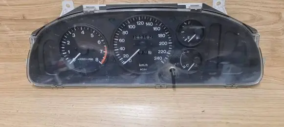 Mazda 323 F Speedometer (instrument cluster) 769914991