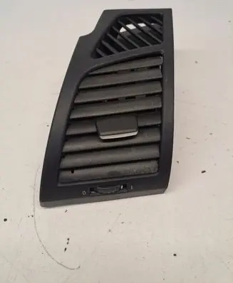 BMW 1 E82 E88 Dash center air vent grill 705918712