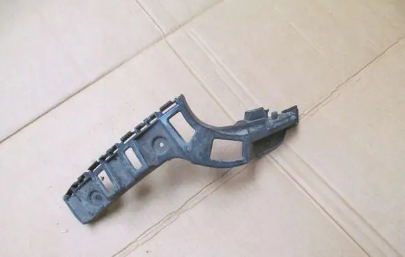 Skoda Citigo Rear bumper mounting bracket 1s6807393