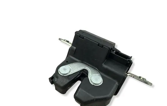 Fiat 500 Abarth Tailgate/trunk/boot lock/catch/latch 55701971