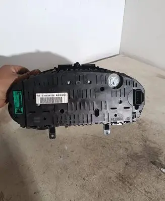 Seat Ibiza III (6L) Speedometer (instrument cluster) 110080104010A 88511333