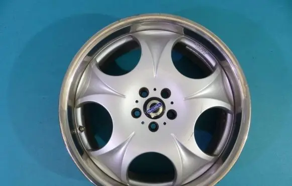 R20 alloy rim