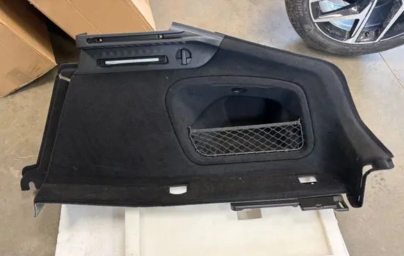 Audi A5 Trunk/boot side trim panel 8W8863880D 8W8863992