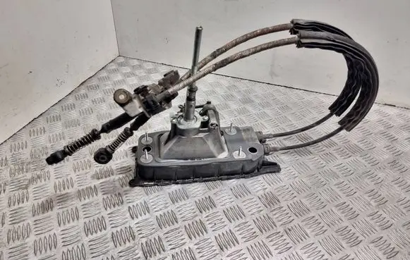 Audi A3 S3 8P Gear shifter/selector 1K0711049AT 400495AT