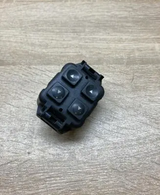 Fiat Tempra Electric window control switch B569920901
