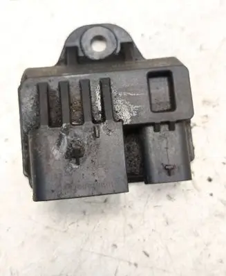 BMW X3 F25 Glow plug pre-heat relay 857008702