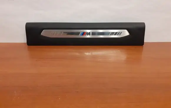 BMW 1 F40 Side skirt rear trim 7469183 7919