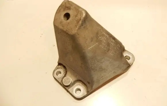 BMW 5 F10 F11 Engine mounting bracket 22116781242 6781242 62213