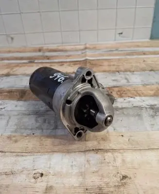 BMW 5 E39 Starter motor 0001109025