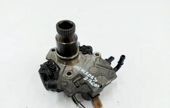 Mercedes-Benz GLC C253 Fuel injection high pressure pump A6510702801