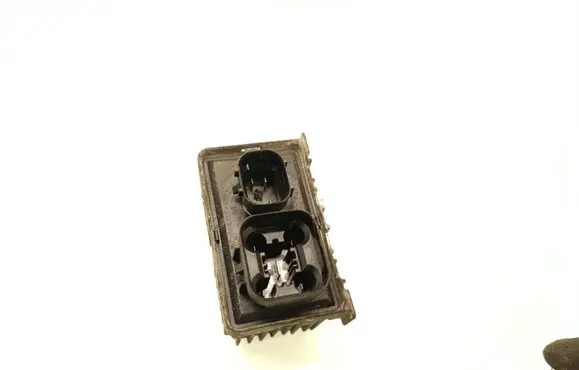 Opel Insignia A Glow plug pre-heat relay 0522122601