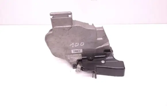 Volvo V50 Front door lock 30632850