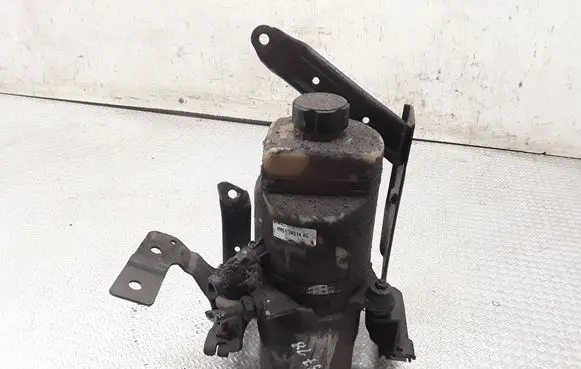 Ford Focus C-MAX Electric power steering pump 4M513K514AC