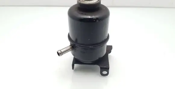 Mitsubishi Pajero Power steering fluid tank/reservoir 