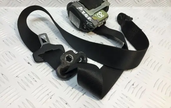 Mercedes-Benz B W245 Front seatbelt 1698603385