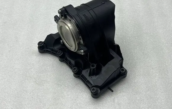 Audi A3 8Y Oil filter cover 05E103464F