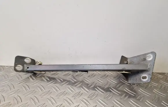 Audi A8 S8 D3 4E Fender mounting bracket 4E0805464E